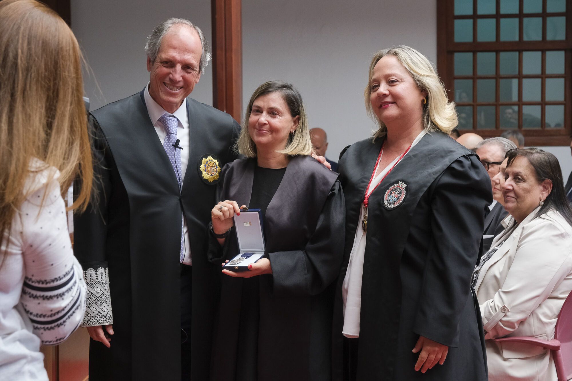 Jura de letrados y entrega de medallas al mérito profesional