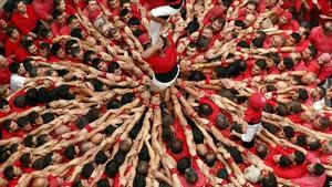 La colla castellera dels Joves Xiquets de Valls.