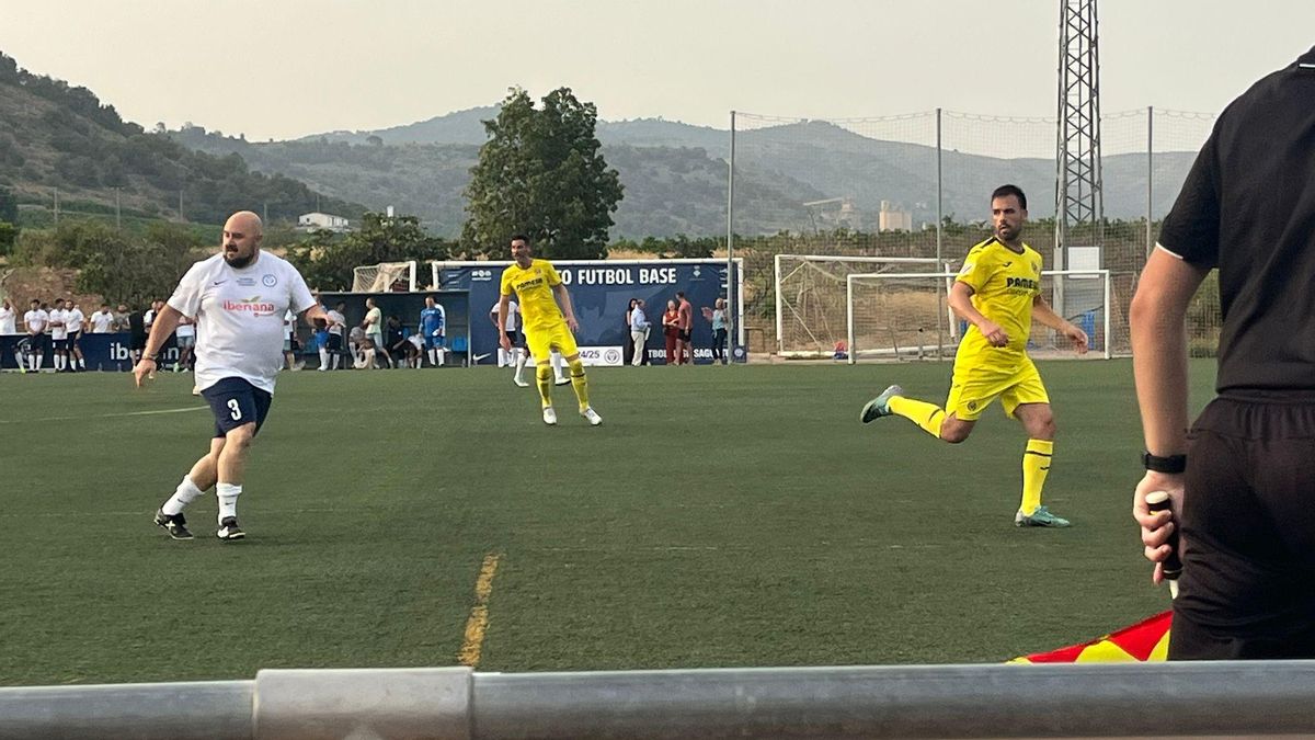 Salva Costa, en el terreno de juego.