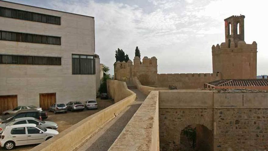 El alcalde espera &quot;un acuerdo&quot; con Amigos de Badajoz sobre el derribo del &#039;cubo&#039;