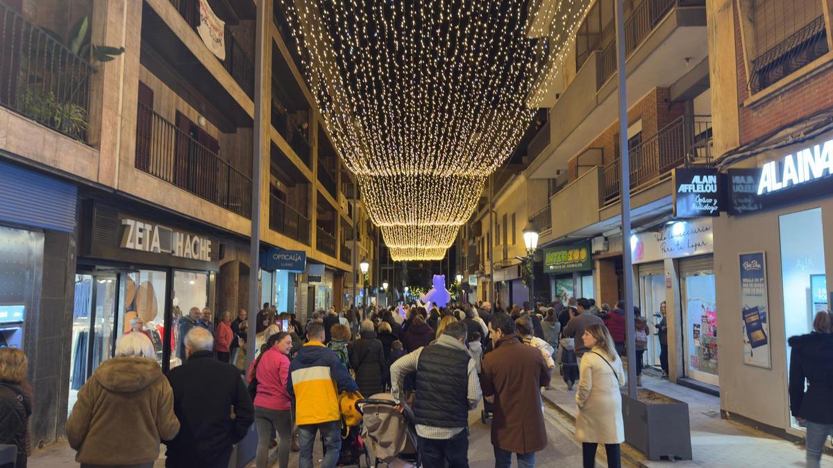 Iluminación navideña en la calle Mayor de Paterna