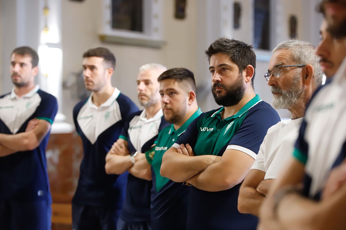 La visita del Córdoba Futsal a María Auxiliadora en imágenes