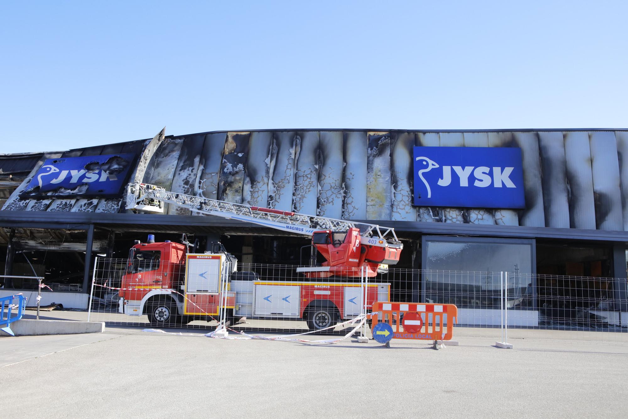 Großbrand auf Mallorca: Verwüstung bei Rossmann auf Mallorca