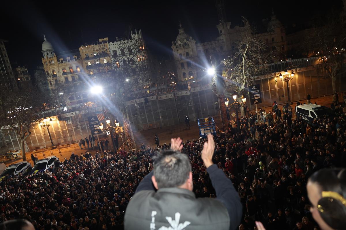 El castillo del sábado 7 de las Fallas 2026, en imágenes