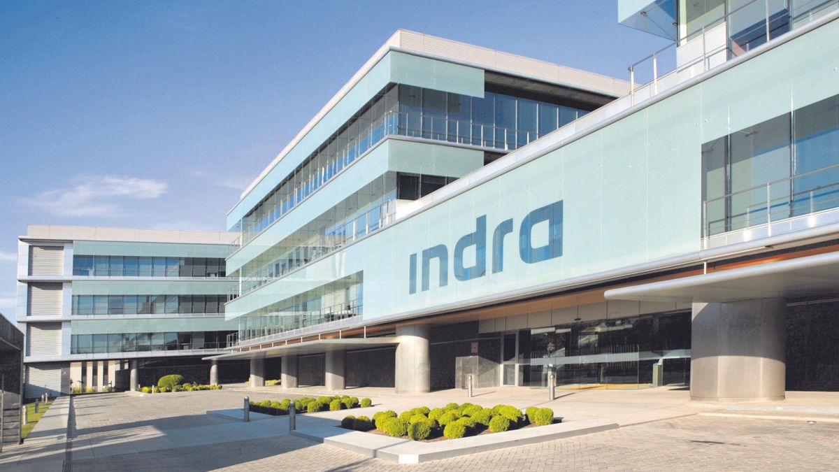 Oferta de empleo en Indra: contrato indefinido, teletrabajo y 32 días laborables de vacaciones