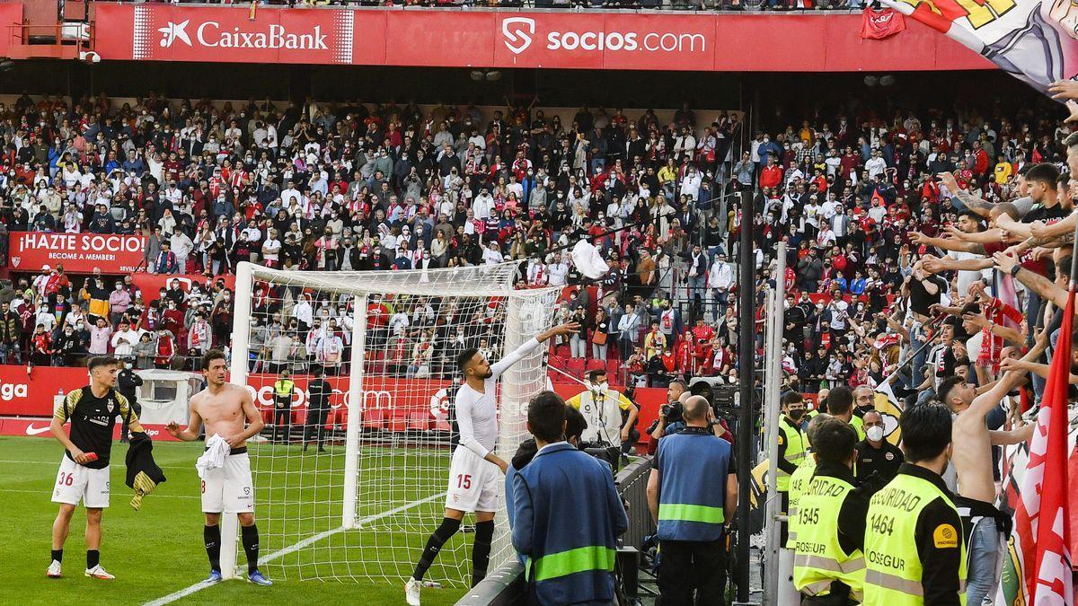 Celebración del triunfo del Sevilla.