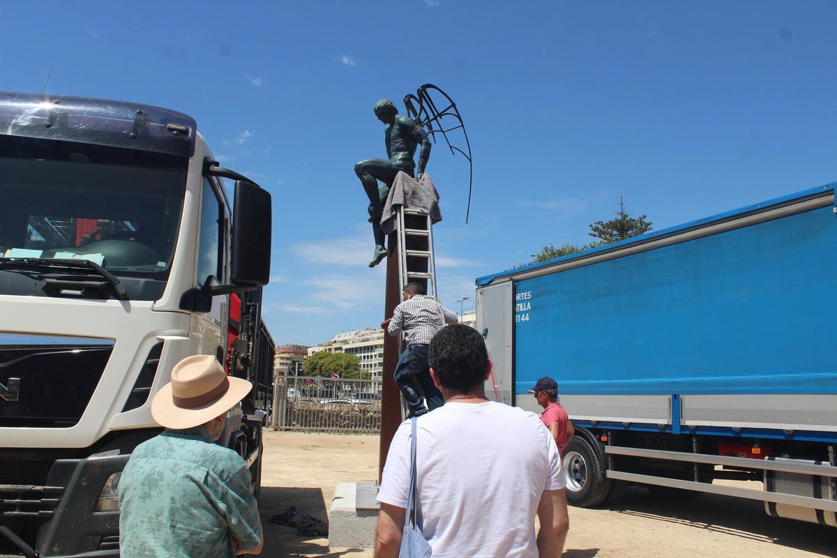 Ícaro y el vuelo del arte en Dénia (imágenes)