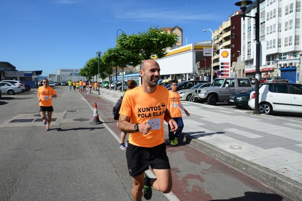 Marea naranja contra el ELA en Cangas