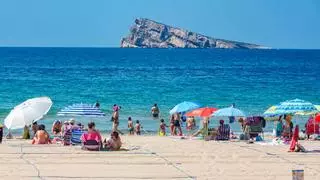 La isla de Benidorm: la leyenda del gigante que dio vida a este lugar mágico