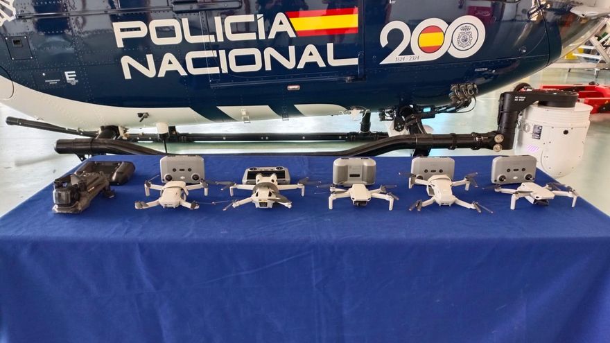Drones no autorizados intervenidos por la Policía Nacional.