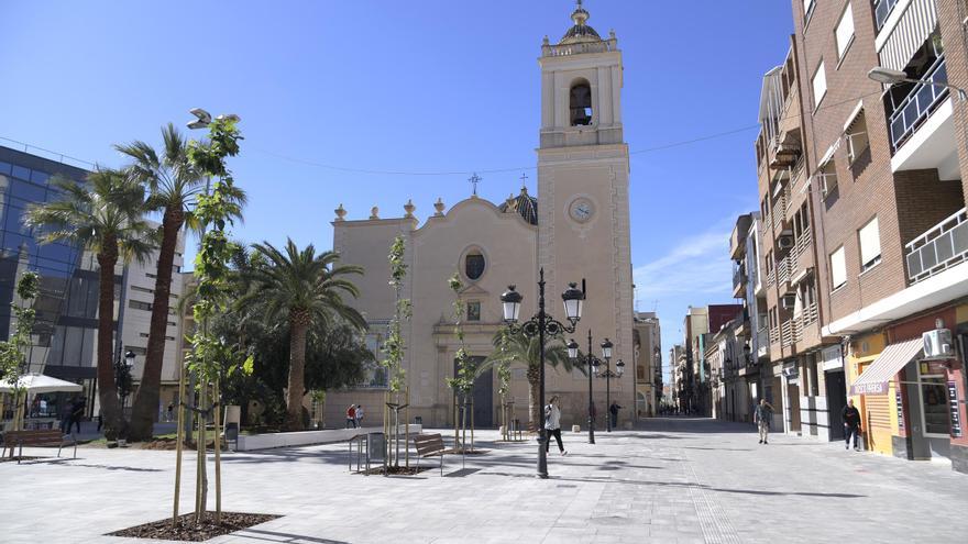 Paiporta estrena su nueva plaza de la Iglesia con 4.000 metros cuadrados de zona peatonal