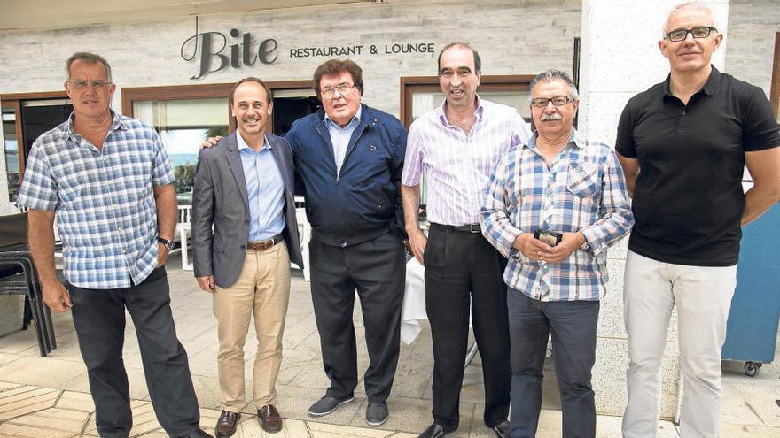 Los organizadores de la X Fiesta Campeones en la presetación llevada a cabo ayer en el Portitxol.