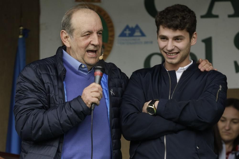 Subasta del campanu en Cangas de Onís