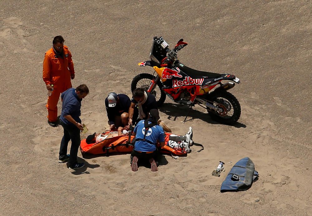 El líder del Dakar, evacuado en helicóptero