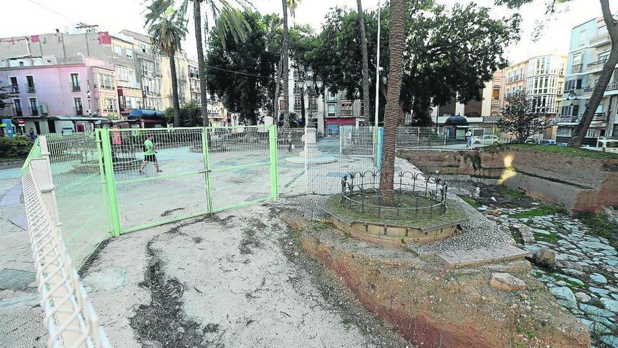 El Defensor del Pueblo urge a reactivar las obras en la plaza del Lago de Cartagena