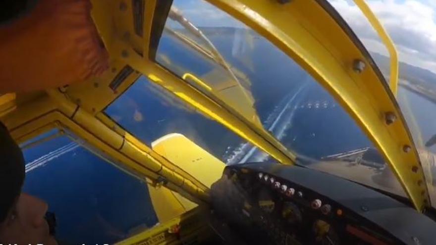 El amerizaje de un avión antiincendios en Ibiza, desde dentro de la cabina