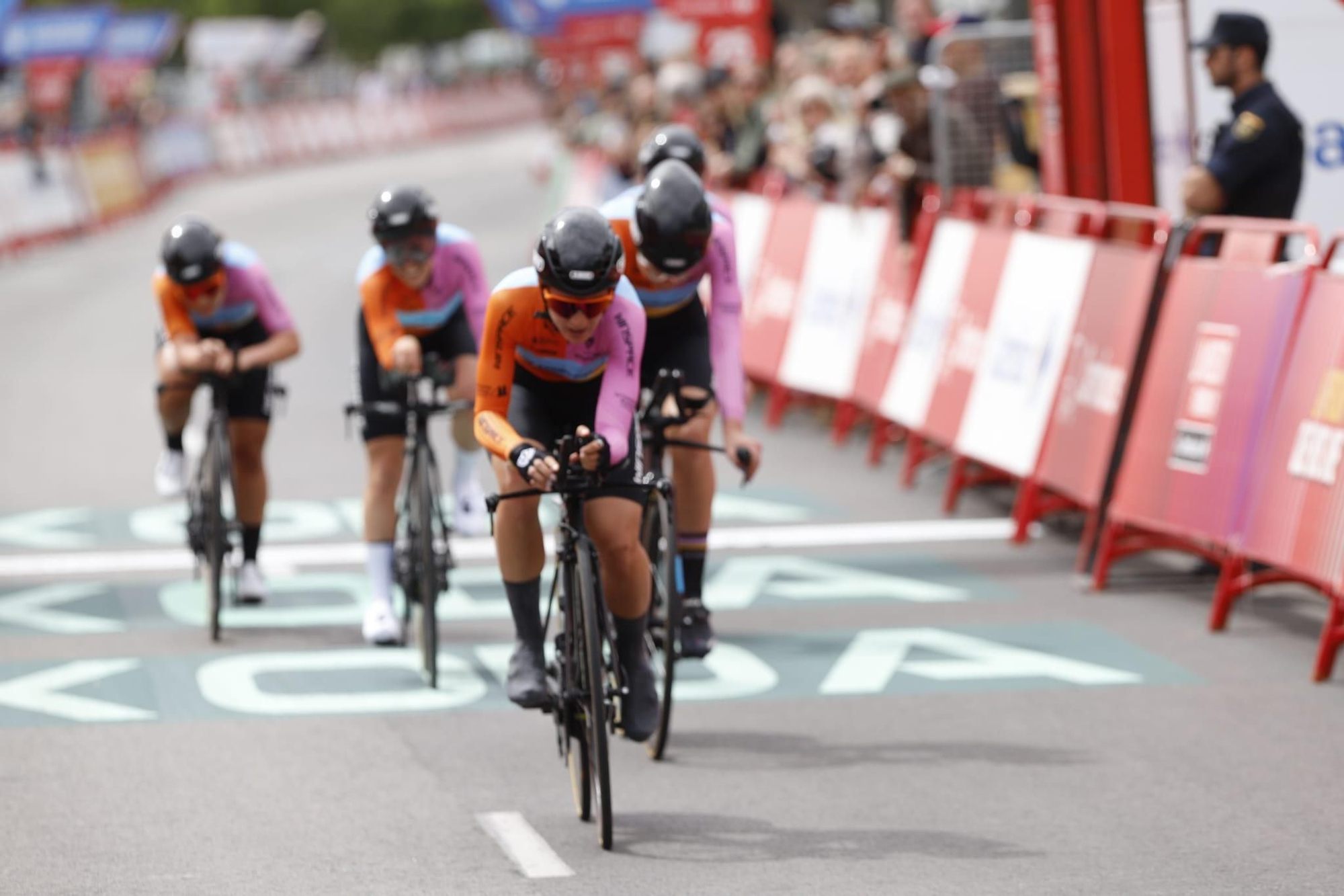 Primera etapa de La Vuelta a España Femenina en València