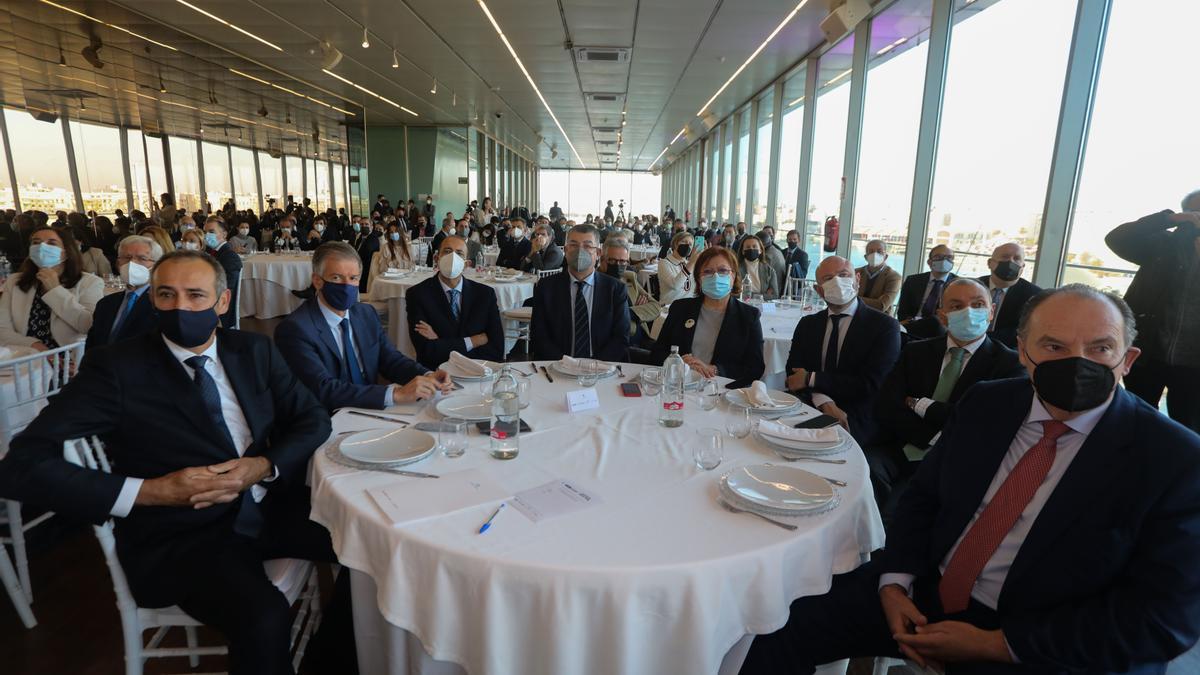 Foro con el president de la Generalitat Ximo Puig en Veles e Vents