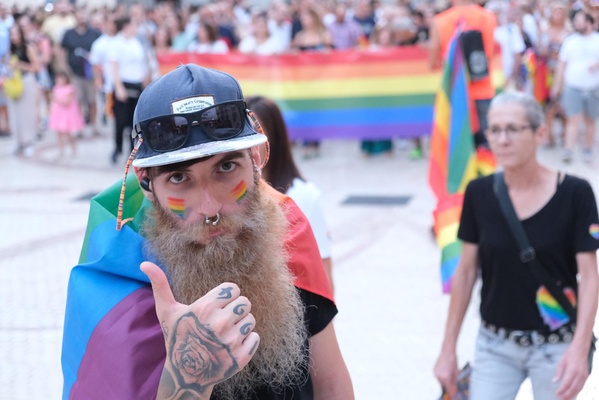 Así ha sido la manifestación del Orgullo en Elche