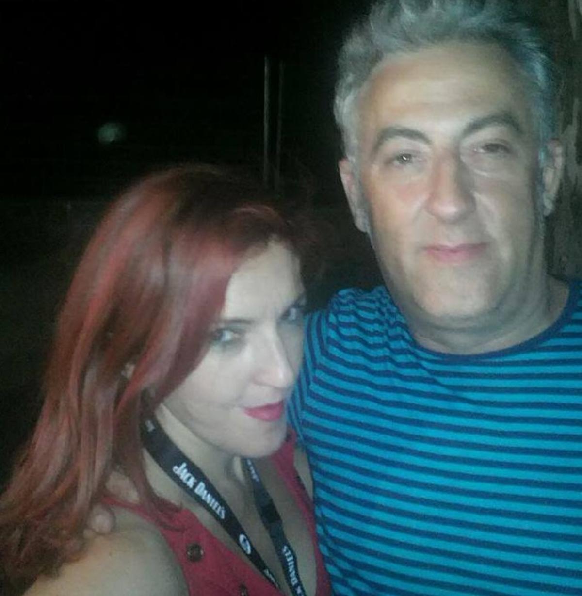 Marisol Torres con Eric, de Los Planetas.
