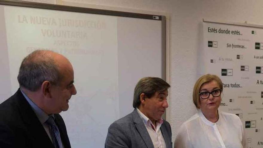 Antonio Rodríguez, Juan Andrés Blanco y Esther González.