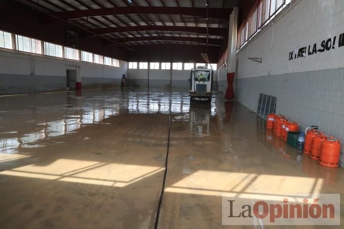 Limpian Los Alcázares tras las fuertes lluvias de los últimos días