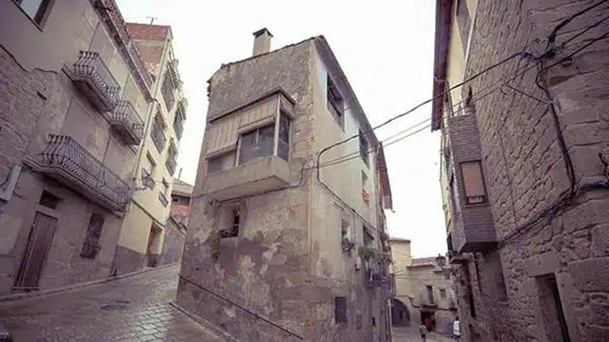 El pueblo de Teruel con dos cárceles centenarias y mensajes ocultos de sus prisioneros