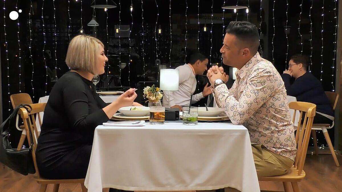 First Dates: este chico quiere &quot;una reina capaz de cagar en una bolsa de plástico&quot;