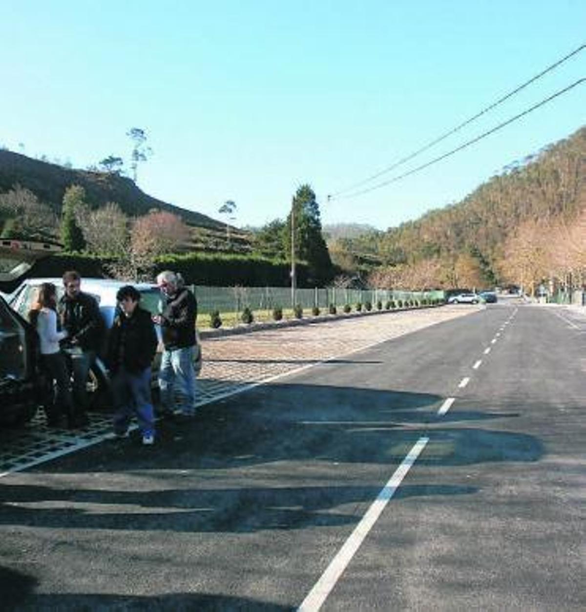 El nuevo parking de la playa de La Franca, en Ribadedeva.
