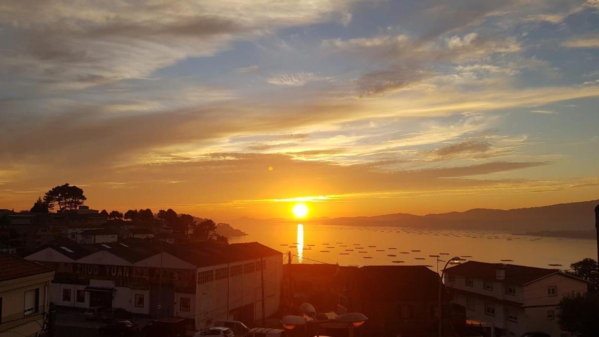 Atardecer en la ría de Vigo desde Chapela.