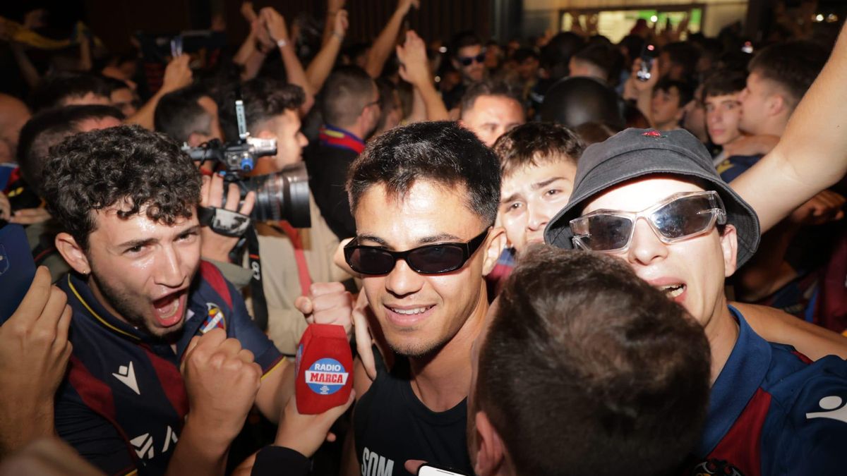 Así ha sido la llegada del Levante a Valencia
