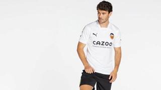 Encuesta | ¿Qué te parece la nueva camiseta del Valencia CF?