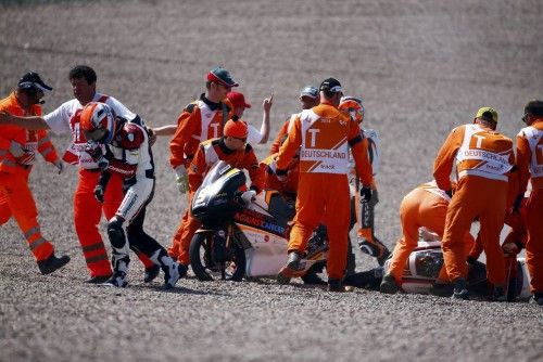 Pelea a puñetazos en Moto3