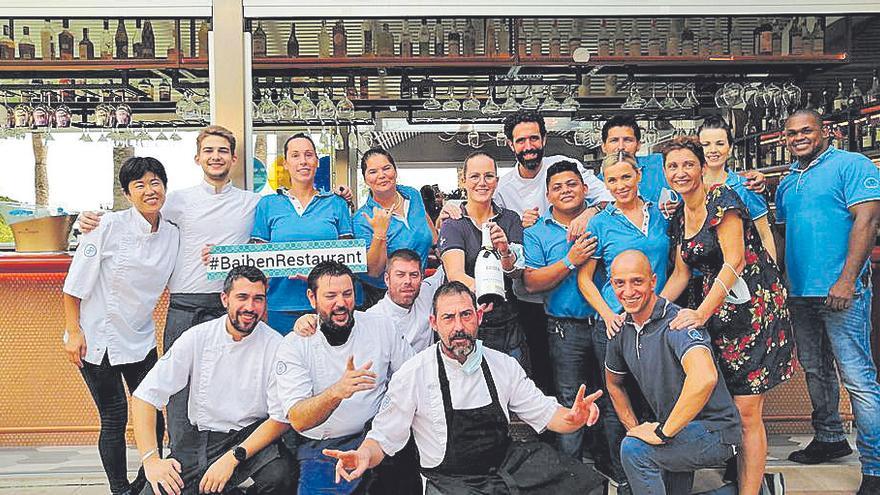 Fernando P. Arellano e Itziar Rodríguez celebraron el quinto aniversario del restaurante Baiben de Puerto Portals, en Calvià