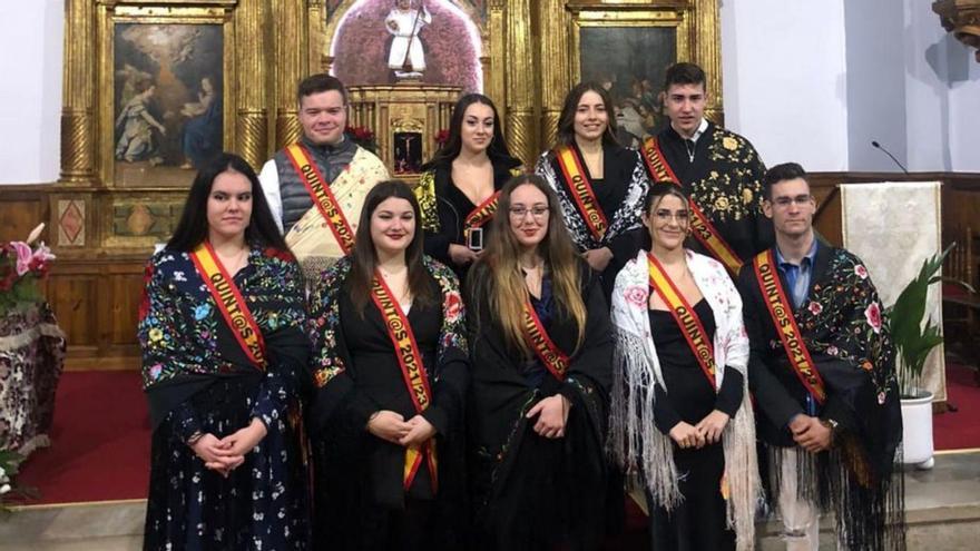 Los quintos de Torres del Carrizal recuperan la festividad de san Antón