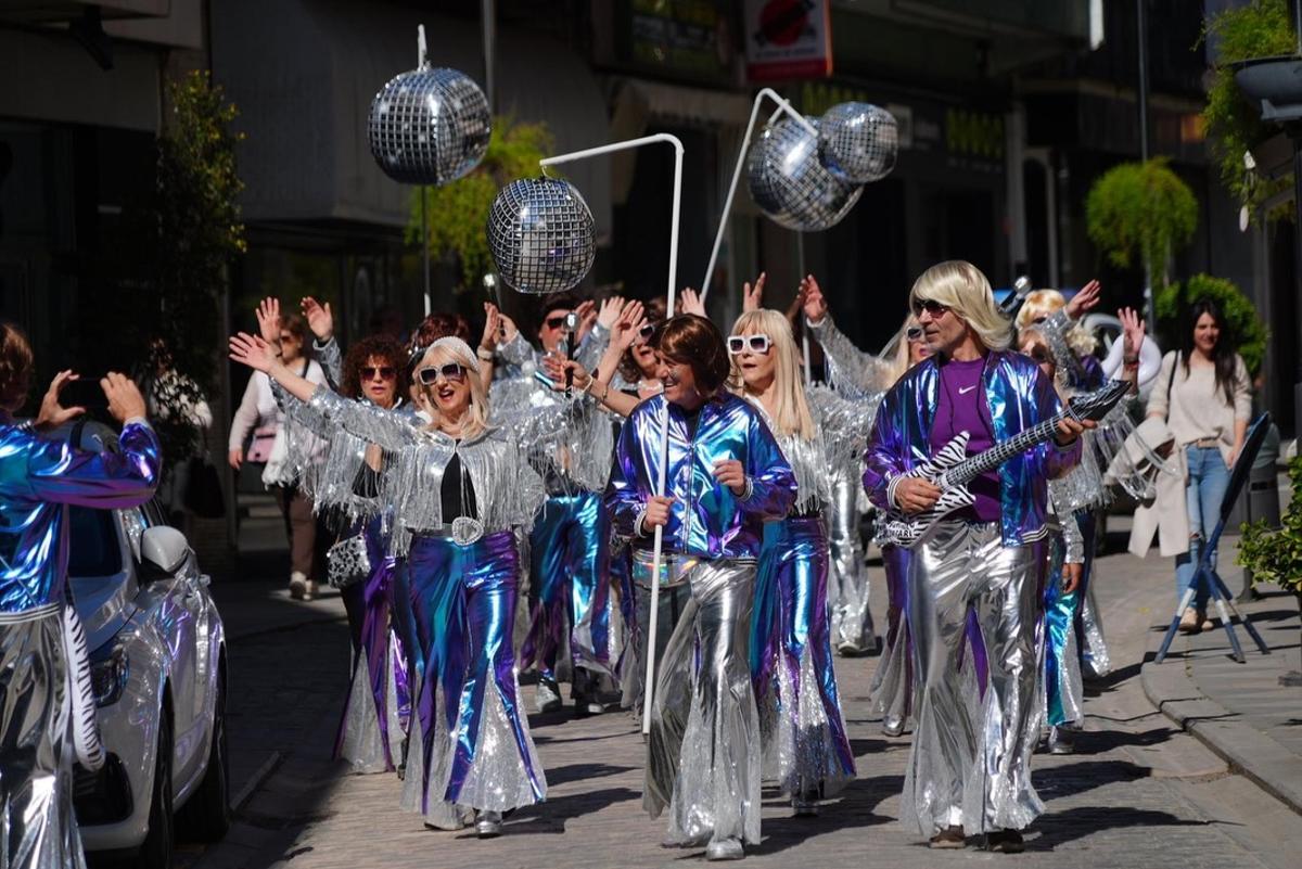 Pasacalles del Carnaval de Pozoblanco este domingo.