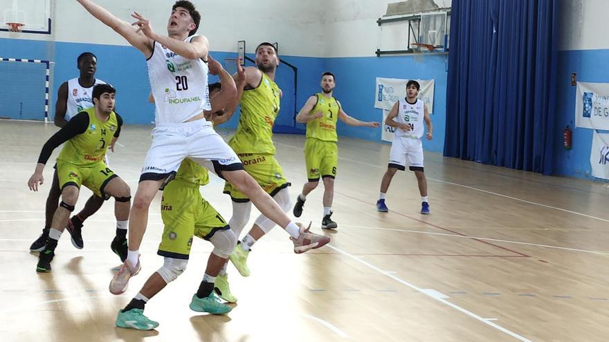 El Obradoiro Ames tira de garra e para sumar una nueva victoria, la decimotercera del curso