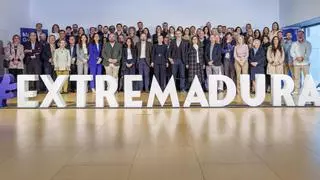Guardiola renueva el 53% de las listas del PP a la Asamblea de Extremadura