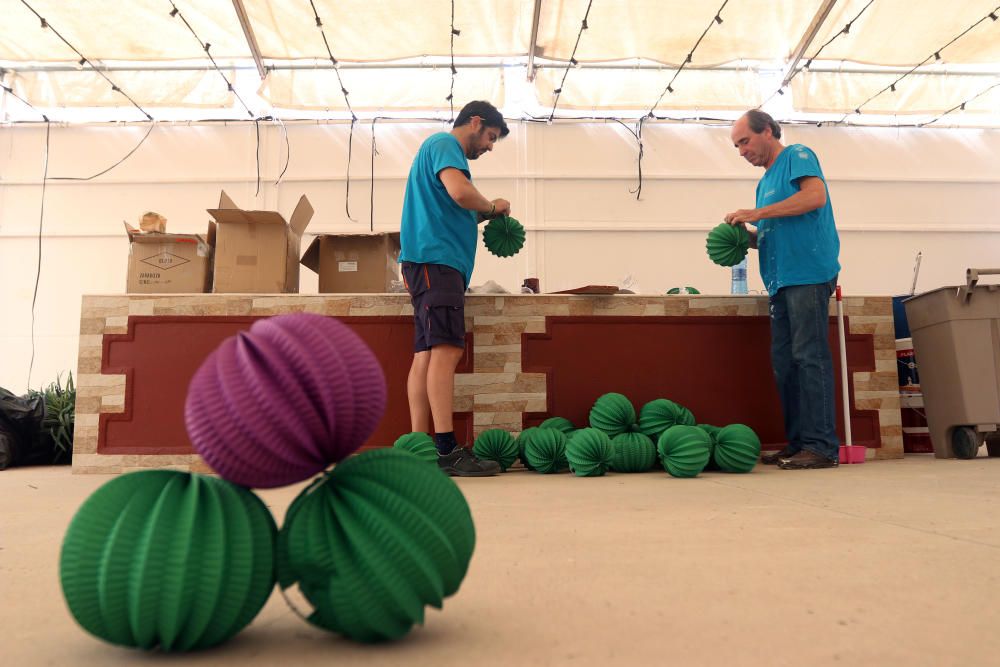 Últimos preparativos de la Feria de Málaga 2017.