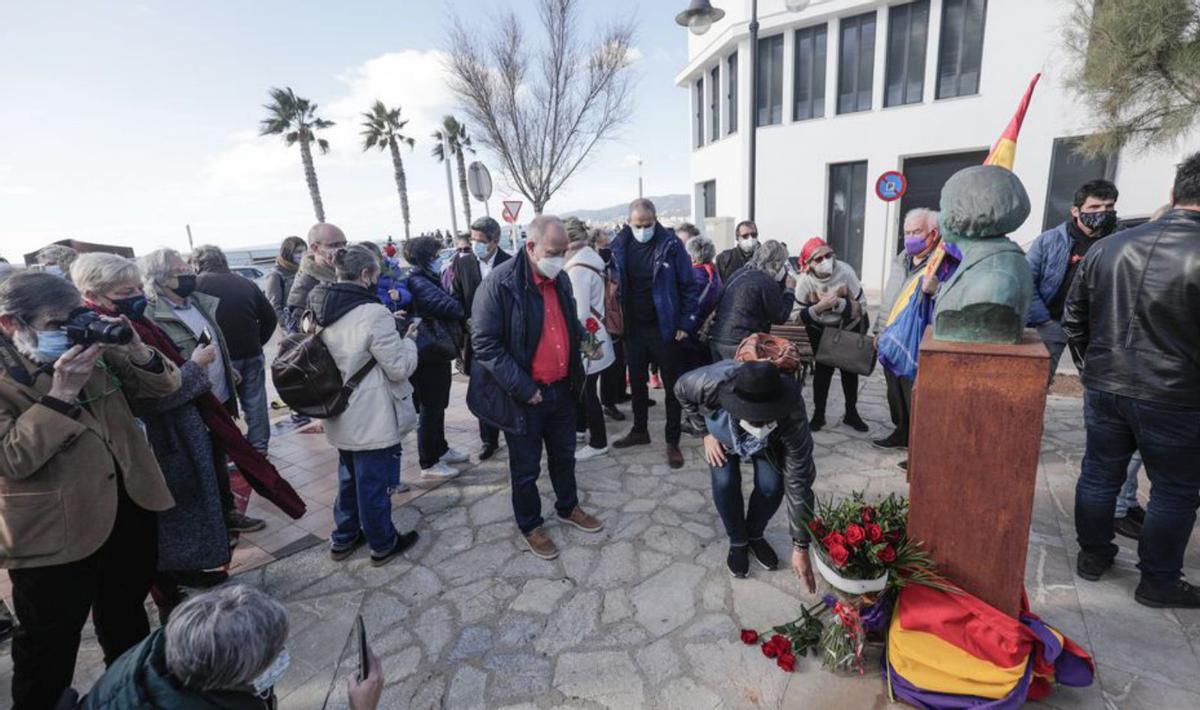 Imagen del homenaje del año pasado a Aurora Picornell.  | MANU MIELNIEZUK