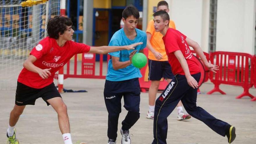 Un momento de la pasada edición del &quot;Balonmano en la calle&quot;.