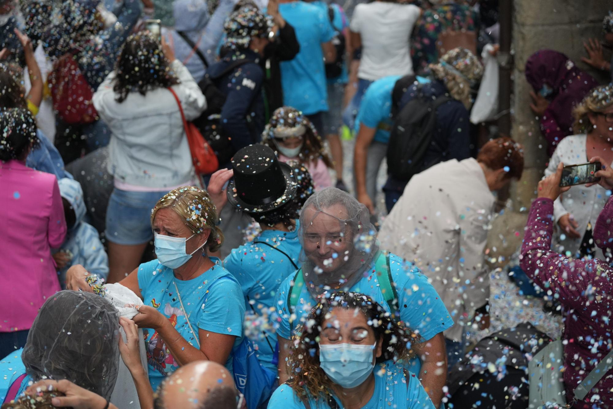 Búscate en el desfile de carrozas y disfraces de l'Anunci de Morella