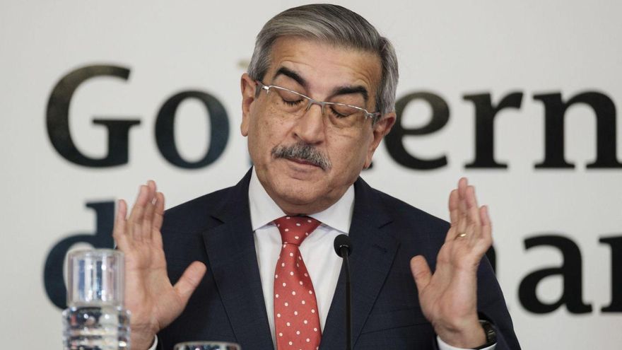 Rodríguez: «Tampoco la ministra de Defensa sabe manejar tanques»