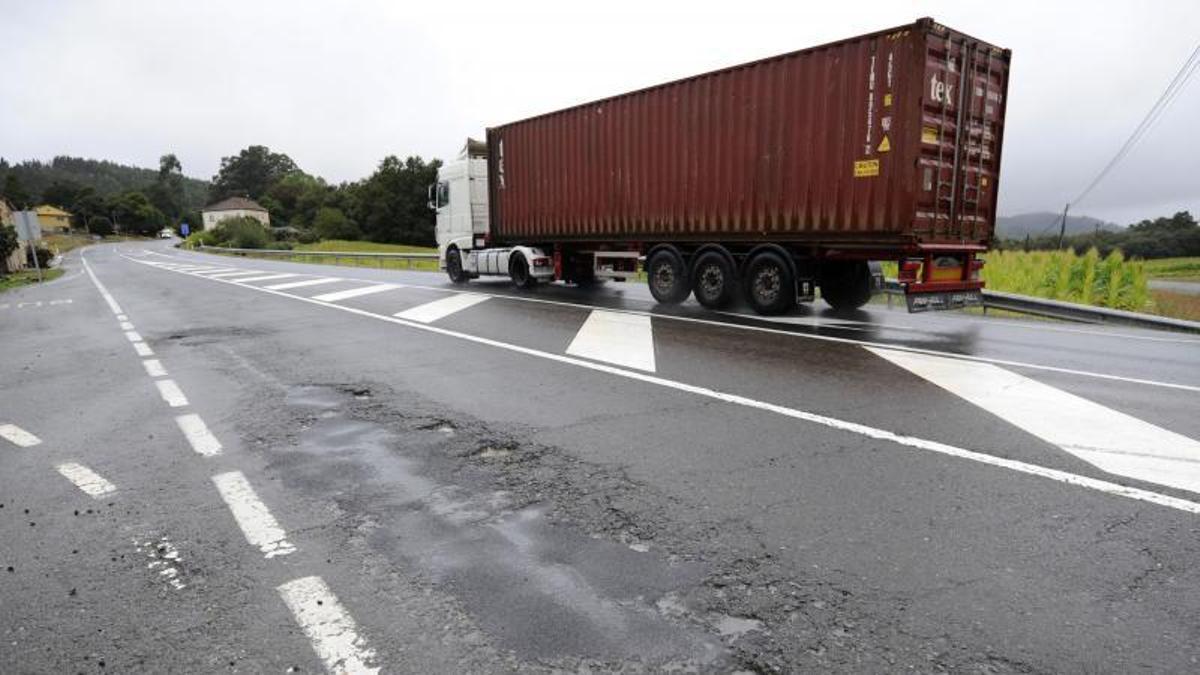 Transportes licita por 10,5 millones la rehabilitación del firme de la N-640 entre Silleda y Caldas