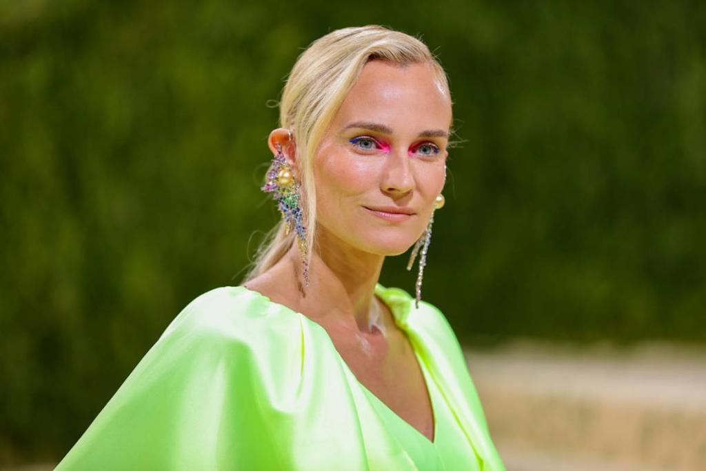 Diane Kruger y su maquillaje multicolor en la Gala del MET