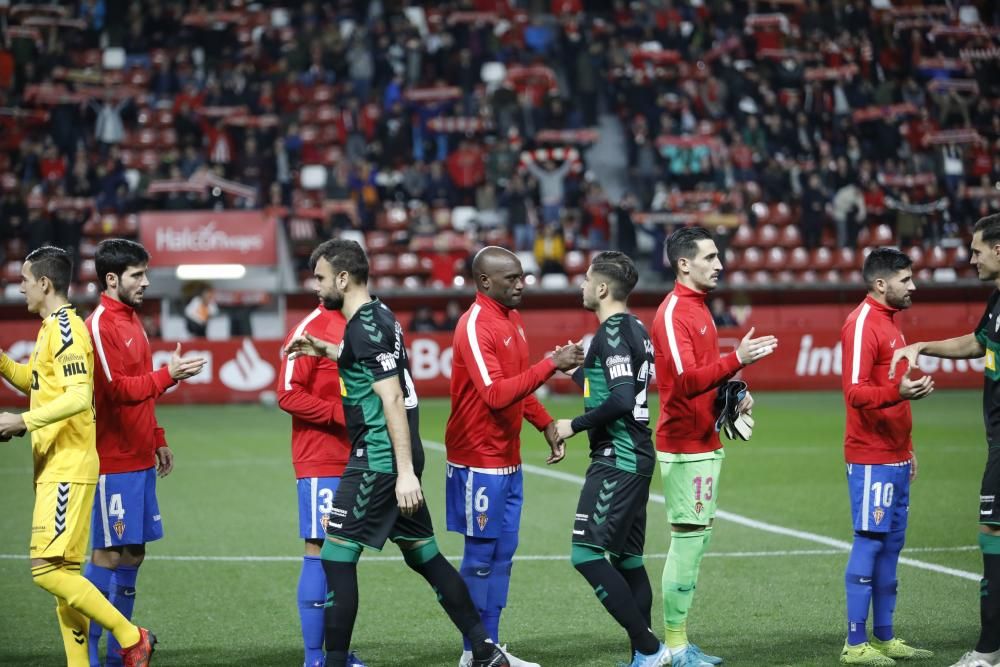 El partido entre el Sporting y el Elche, en imágenes