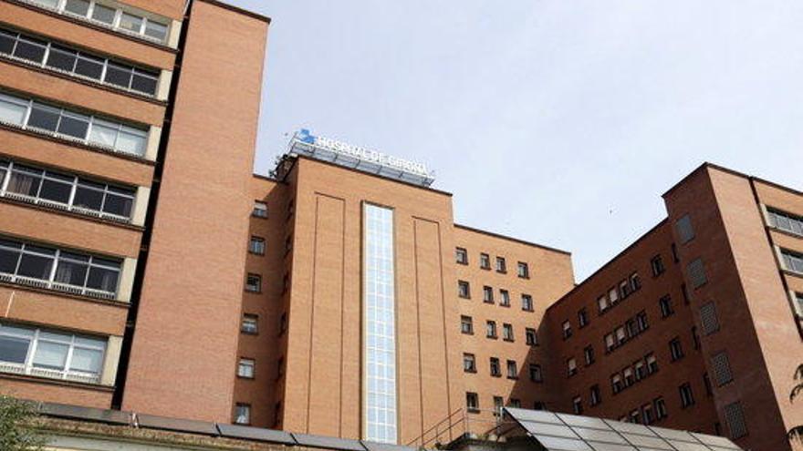 La façana de l&#039;hospital Trueta de Girona, en imatge d&#039;arxiu