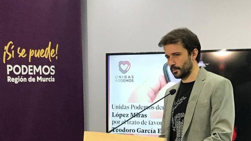 Sánchez Serna, en la sede de Podemos.