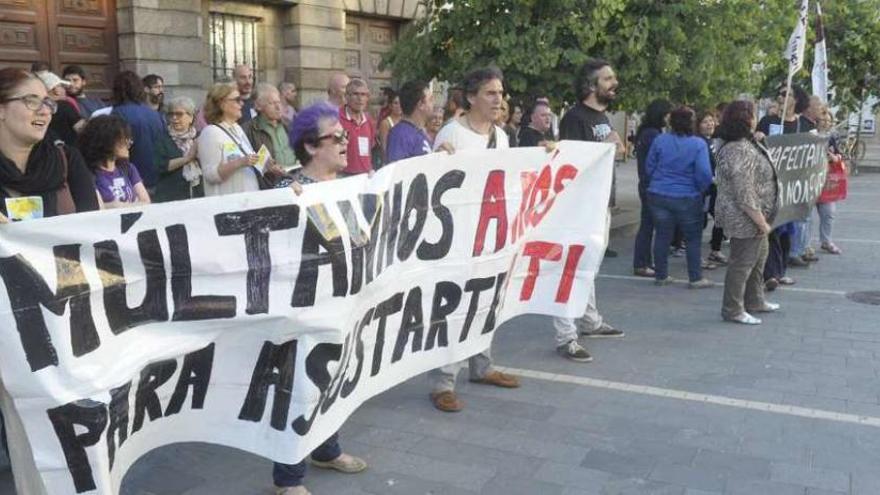 Manifestación ante la Subdelegación del Gobierno.