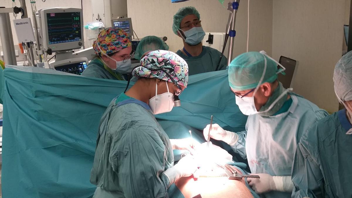 Intervención de cirugía cardíaca en el Hospital Germans Trias